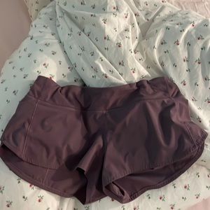 Smoked mulberry speed up shorts